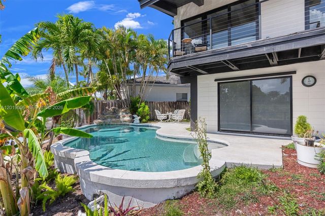 516 NE 6th Ave 1-3, Deerfield Beach, FL 33441