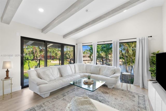 516 NE 6th Ave 1-3, Deerfield Beach, FL 33441