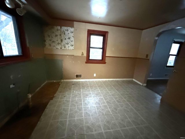 3021 W 26Th Street, Muncie, IN 47302