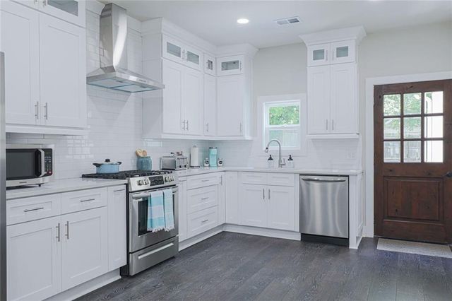 1717 Defoor Avenue NW, Atlanta, GA 30318
