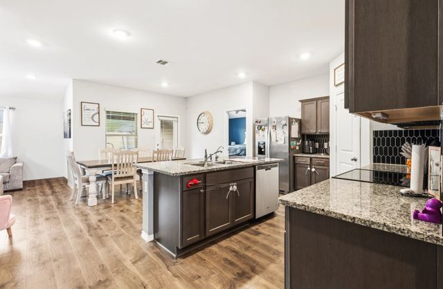 2222 KINGFISHER, Crandall, TX 75114