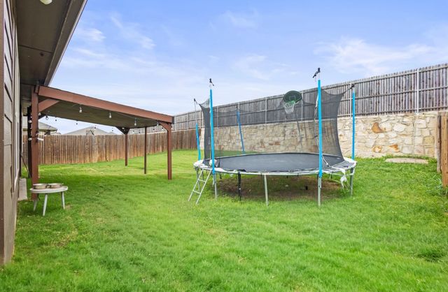 2222 KINGFISHER, Crandall, TX 75114