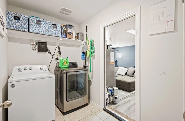 2222 KINGFISHER, Crandall, TX 75114