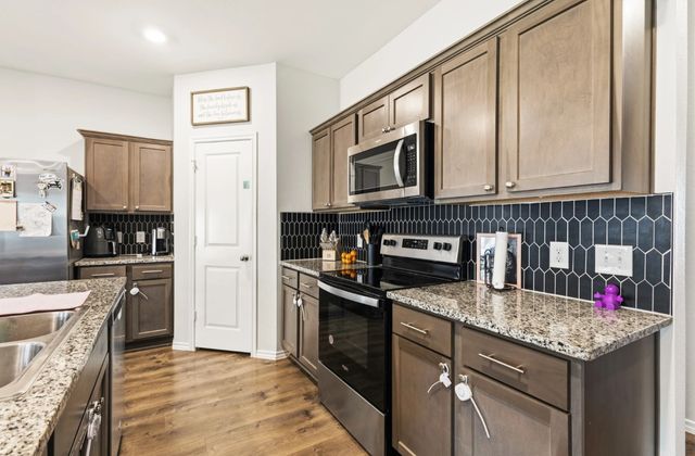 2222 KINGFISHER, Crandall, TX 75114