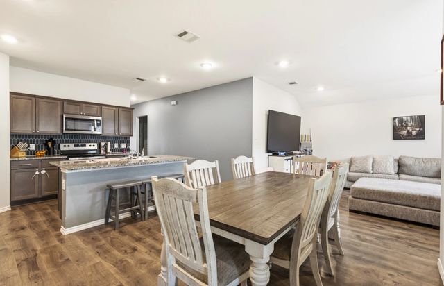 2222 KINGFISHER, Crandall, TX 75114