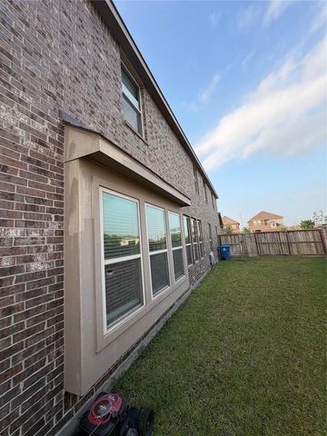 15703 Cairnwell Bend Drive, Humble, TX 77346