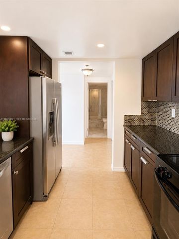 7601 E Treasure Dr 622, North Bay Village, FL 33141