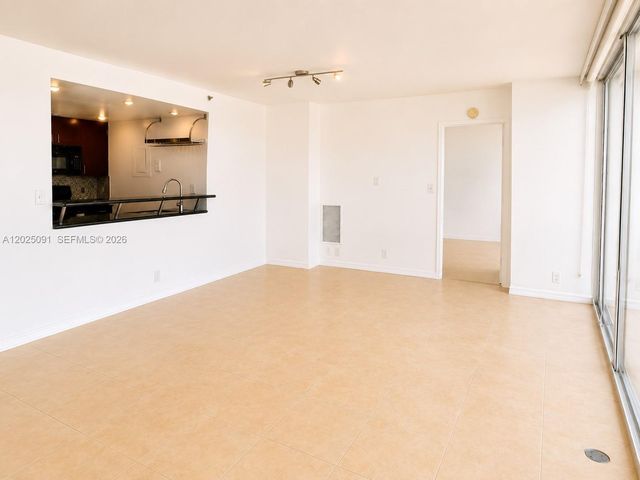 7601 E Treasure Dr 622, North Bay Village, FL 33141