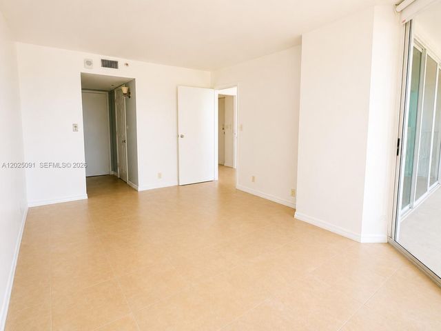 7601 E Treasure Dr 622, North Bay Village, FL 33141