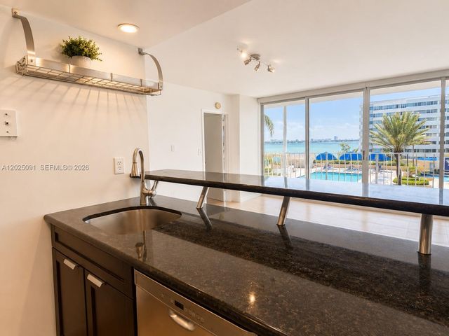 7601 E Treasure Dr 622, North Bay Village, FL 33141