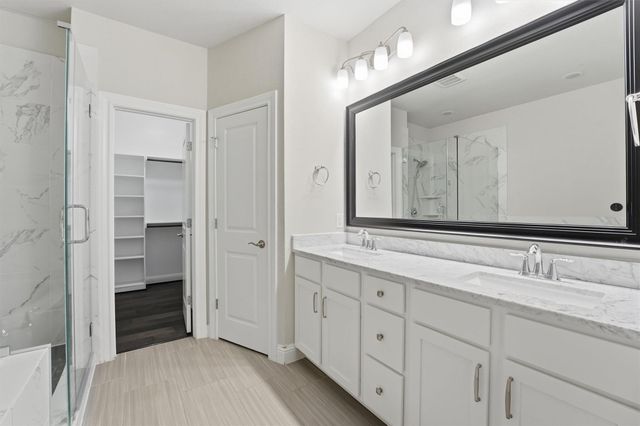 1121 Shepherd Oaks Drive, Houston, TX 77018