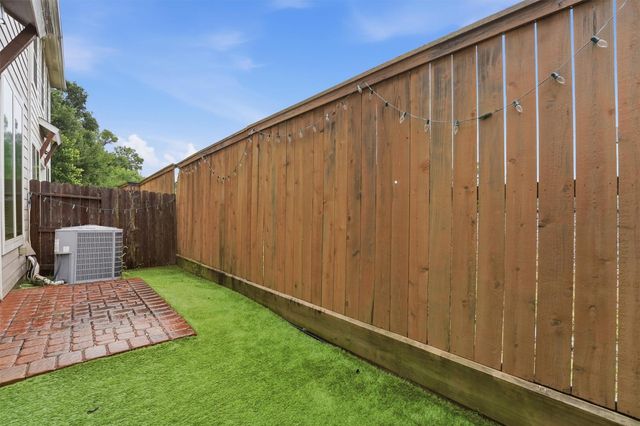 1121 Shepherd Oaks Drive, Houston, TX 77018