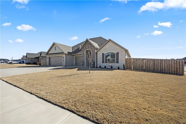 957 Budrio Avenue, Tontitown, AR 72762