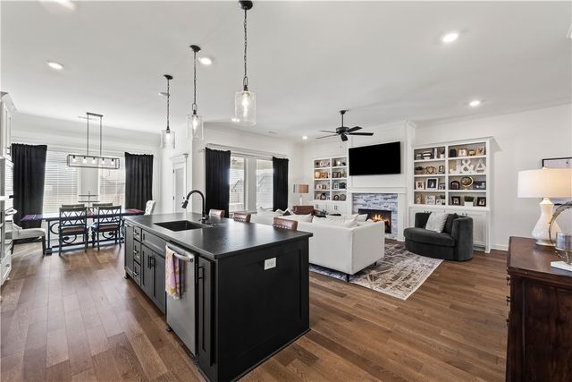 957 Budrio Avenue, Tontitown, AR 72762