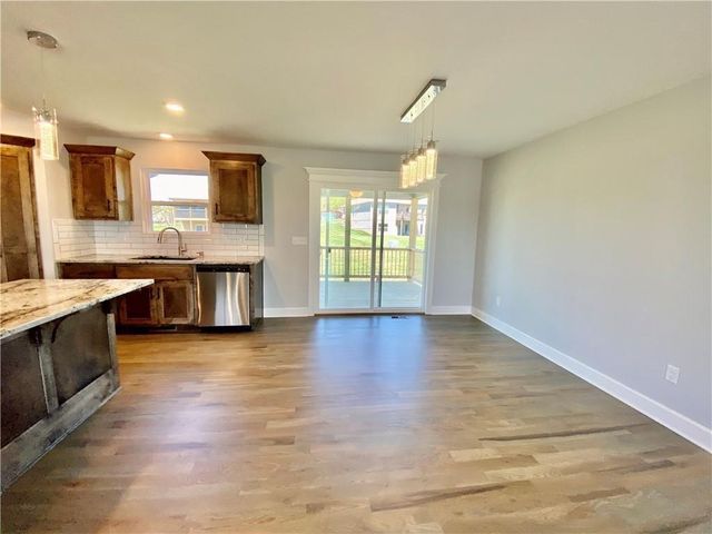 507 Skyview Lane, Liberty, MO 64068