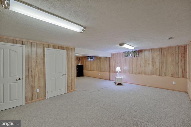 3013 SARATOGA DR, Winchester, VA 22601