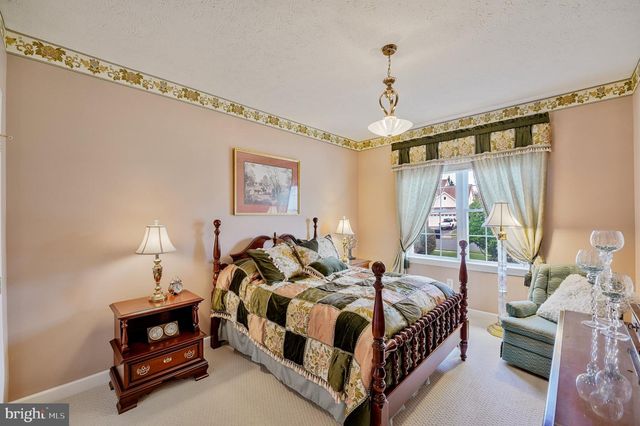 3013 SARATOGA DR, Winchester, VA 22601