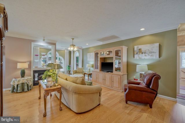 3013 SARATOGA DR, Winchester, VA 22601