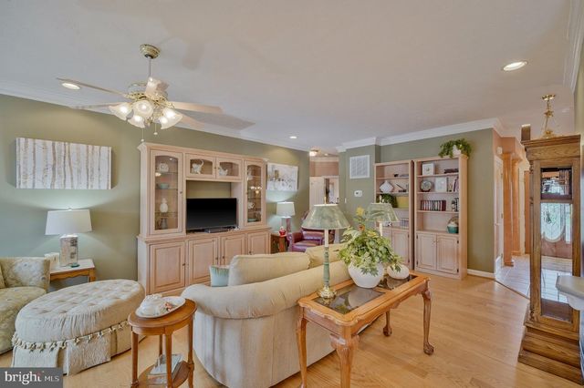 3013 SARATOGA DR, Winchester, VA 22601