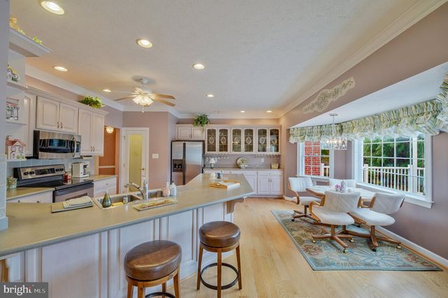 3013 SARATOGA DR, Winchester, VA 22601