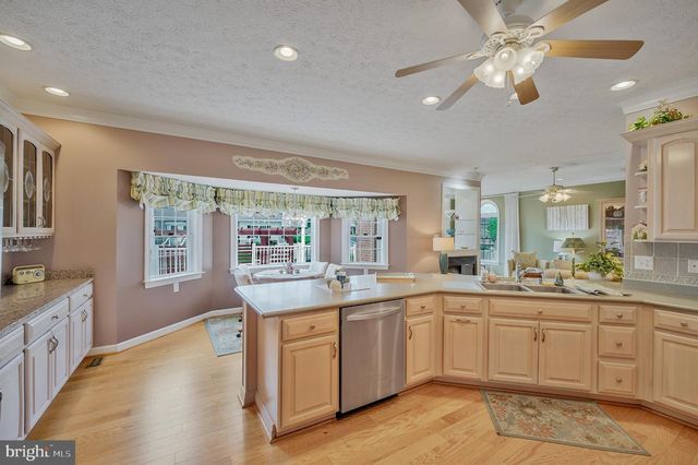 3013 SARATOGA DR, Winchester, VA 22601