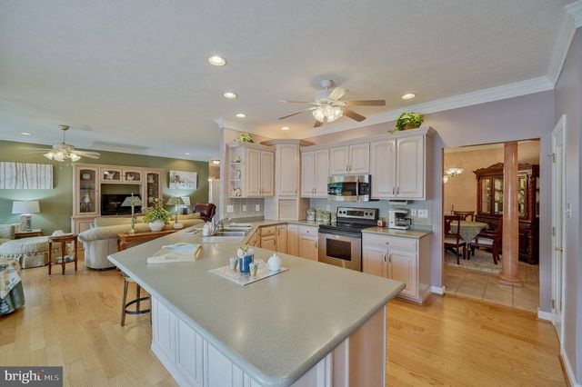 3013 SARATOGA DR, Winchester, VA 22601