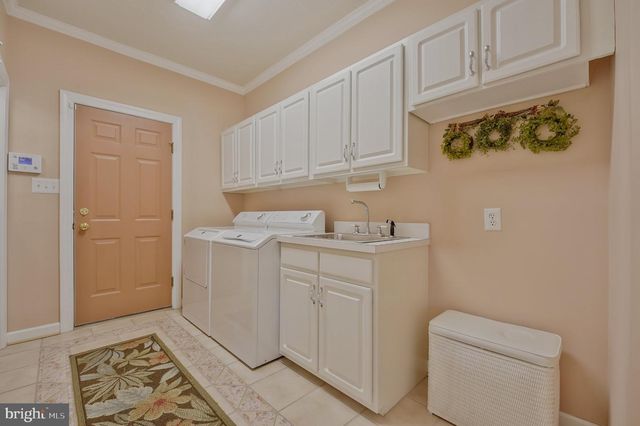 3013 SARATOGA DR, Winchester, VA 22601