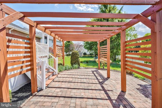 3013 SARATOGA DR, Winchester, VA 22601