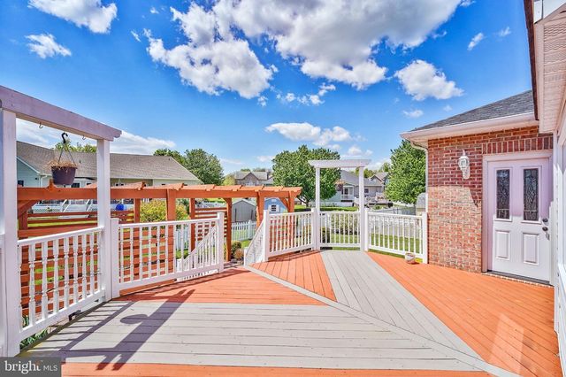 3013 SARATOGA DR, Winchester, VA 22601