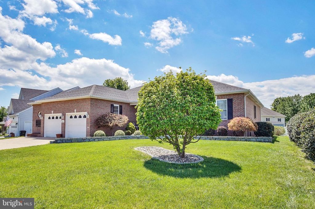 3013 SARATOGA DR, Winchester, VA 22601