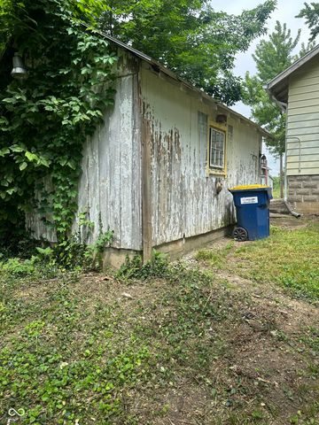 28 Beveridge, Greencastle, IN 46135
