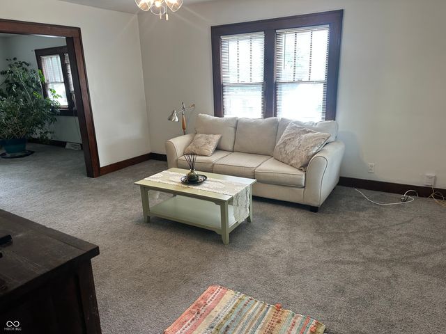 28 Beveridge, Greencastle, IN 46135
