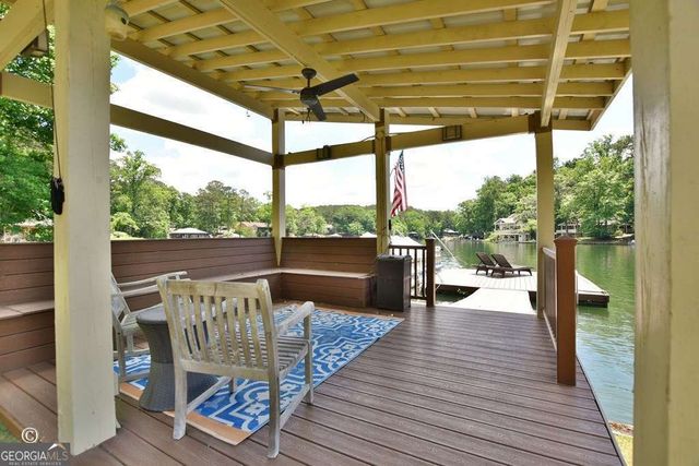 881 Boat Club Road, Hamilton, GA 31811