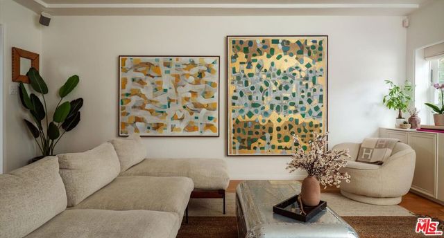 2583 Canyon Drive, Los Angeles, CA 90068