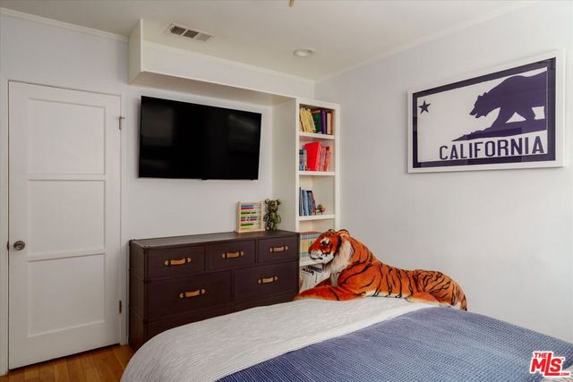 2583 Canyon Drive, Los Angeles, CA 90068