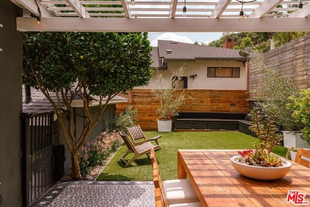 2583 Canyon Drive, Los Angeles, CA 90068