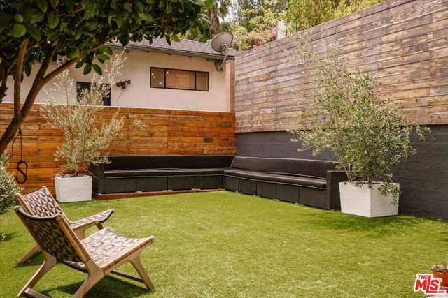 2583 Canyon Drive, Los Angeles, CA 90068