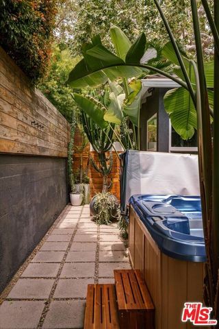 2583 Canyon Drive, Los Angeles, CA 90068