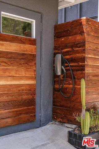 2583 Canyon Drive, Los Angeles, CA 90068