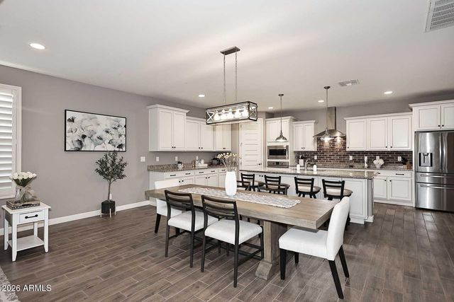 16913 W SAND HILLS Road, Surprise, AZ 85387