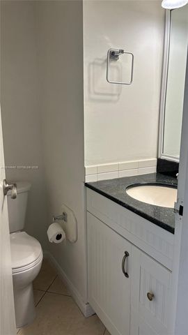 4334 NW 9th Avenue 72F, Deerfield Beach, FL 33064
