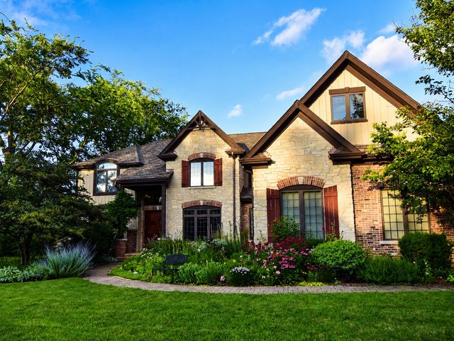 901 Kenton Road, Deerfield, IL 60015