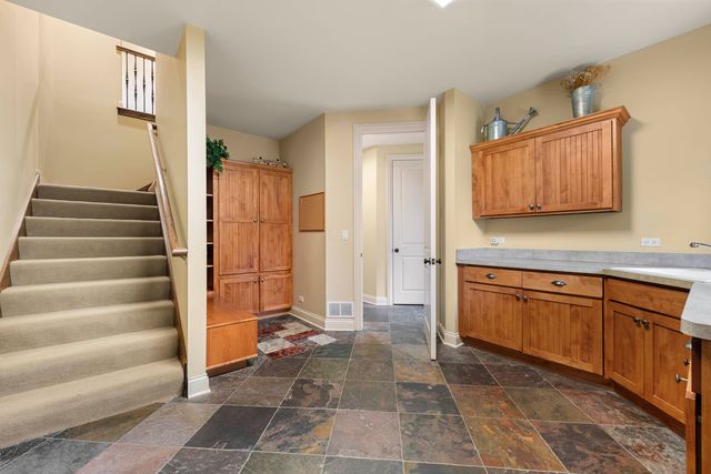 901 Kenton Road, Deerfield, IL 60015