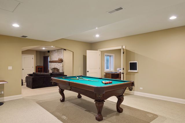 901 Kenton Road, Deerfield, IL 60015