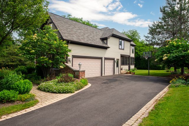 901 Kenton Road, Deerfield, IL 60015