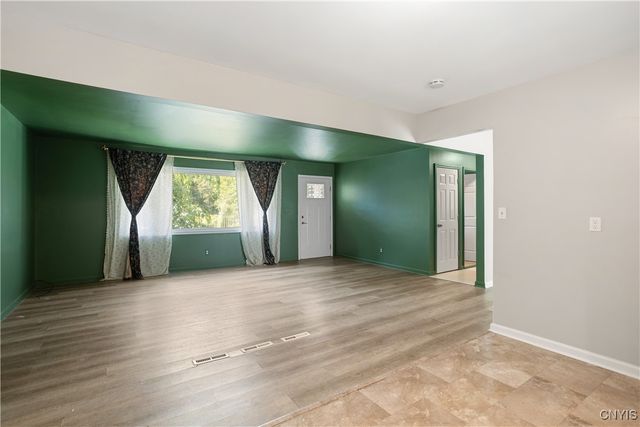 8583 Green Lakes Road, Manlius, NY 13066