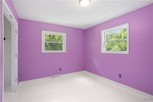 8583 Green Lakes Road, Manlius, NY 13066