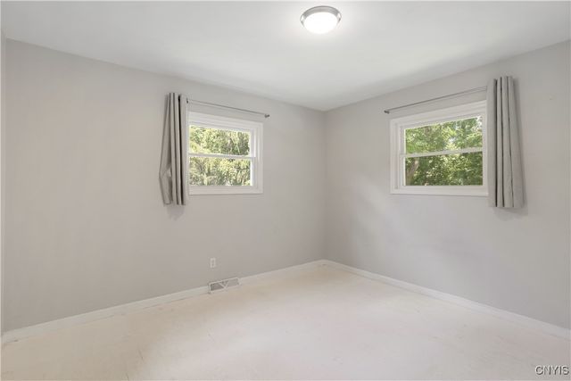 8583 Green Lakes Road, Manlius, NY 13066