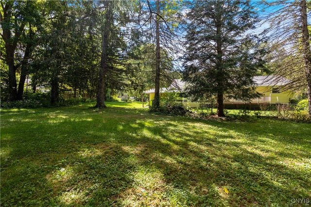 8583 Green Lakes Road, Manlius, NY 13066