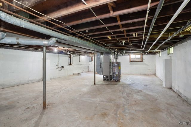 8583 Green Lakes Road, Manlius, NY 13066